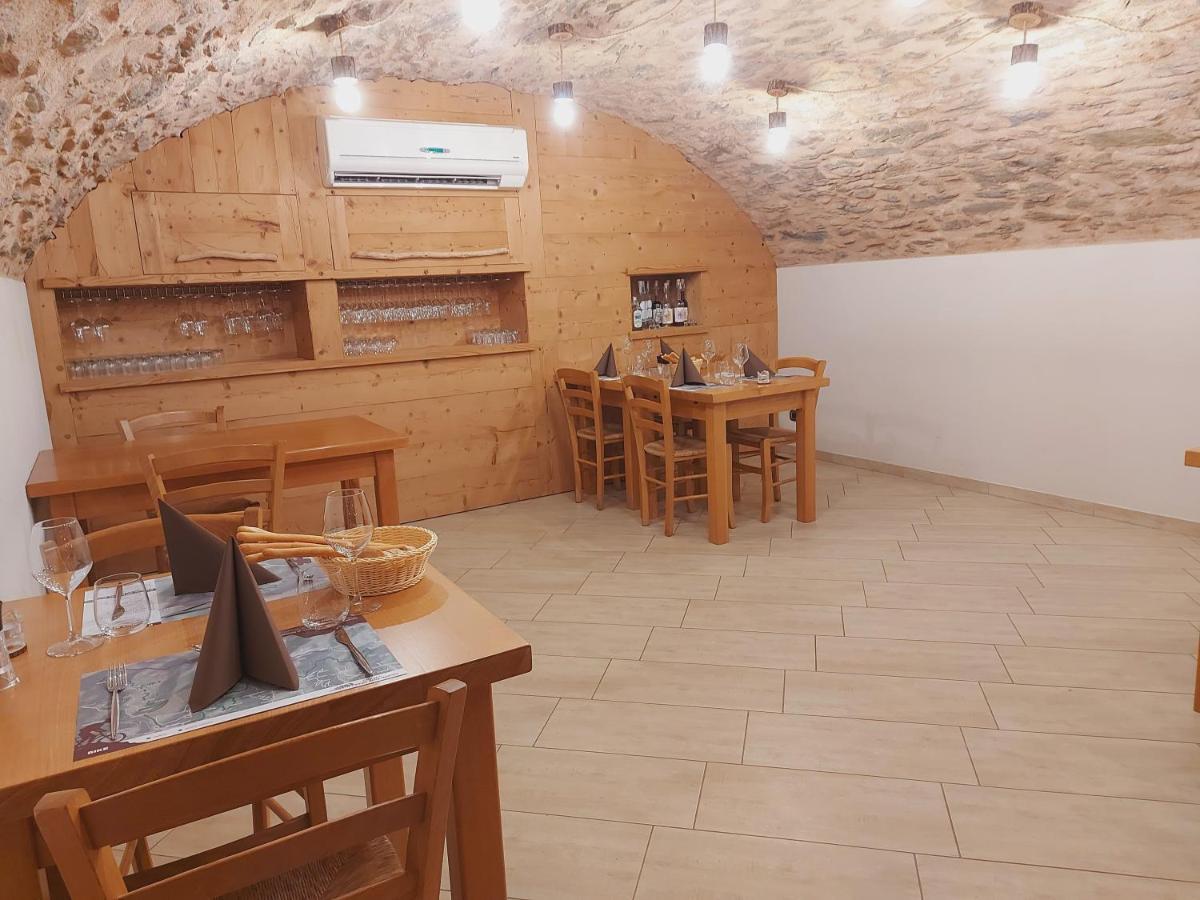 Locanda Il Campo Della Quercia San Damiano Macra Eksteriør billede