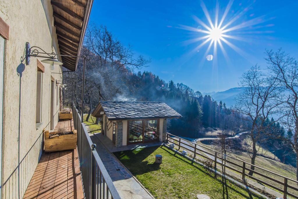 Locanda Il Campo Della Quercia San Damiano Macra Eksteriør billede