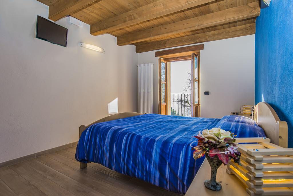 Locanda Il Campo Della Quercia San Damiano Macra Eksteriør billede
