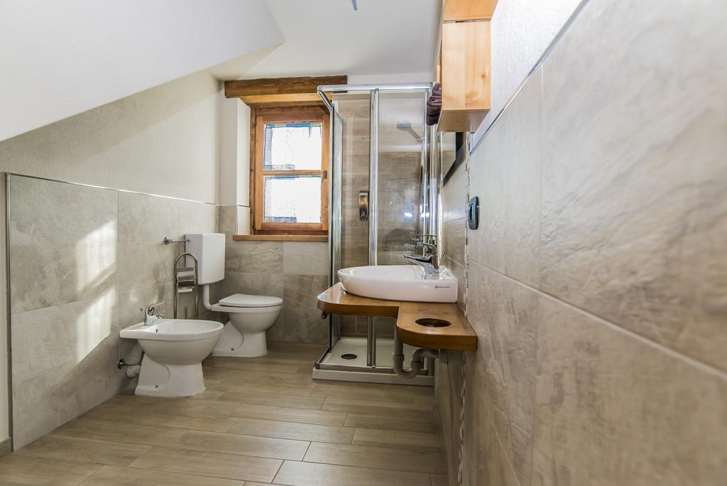 Locanda Il Campo Della Quercia San Damiano Macra Eksteriør billede